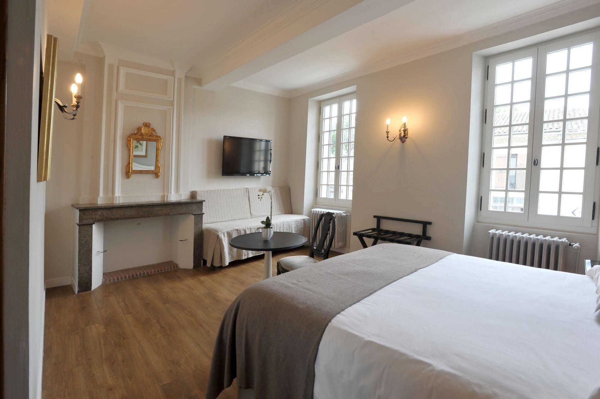 Hotel Du Midi Visan Ngoại thất bức ảnh